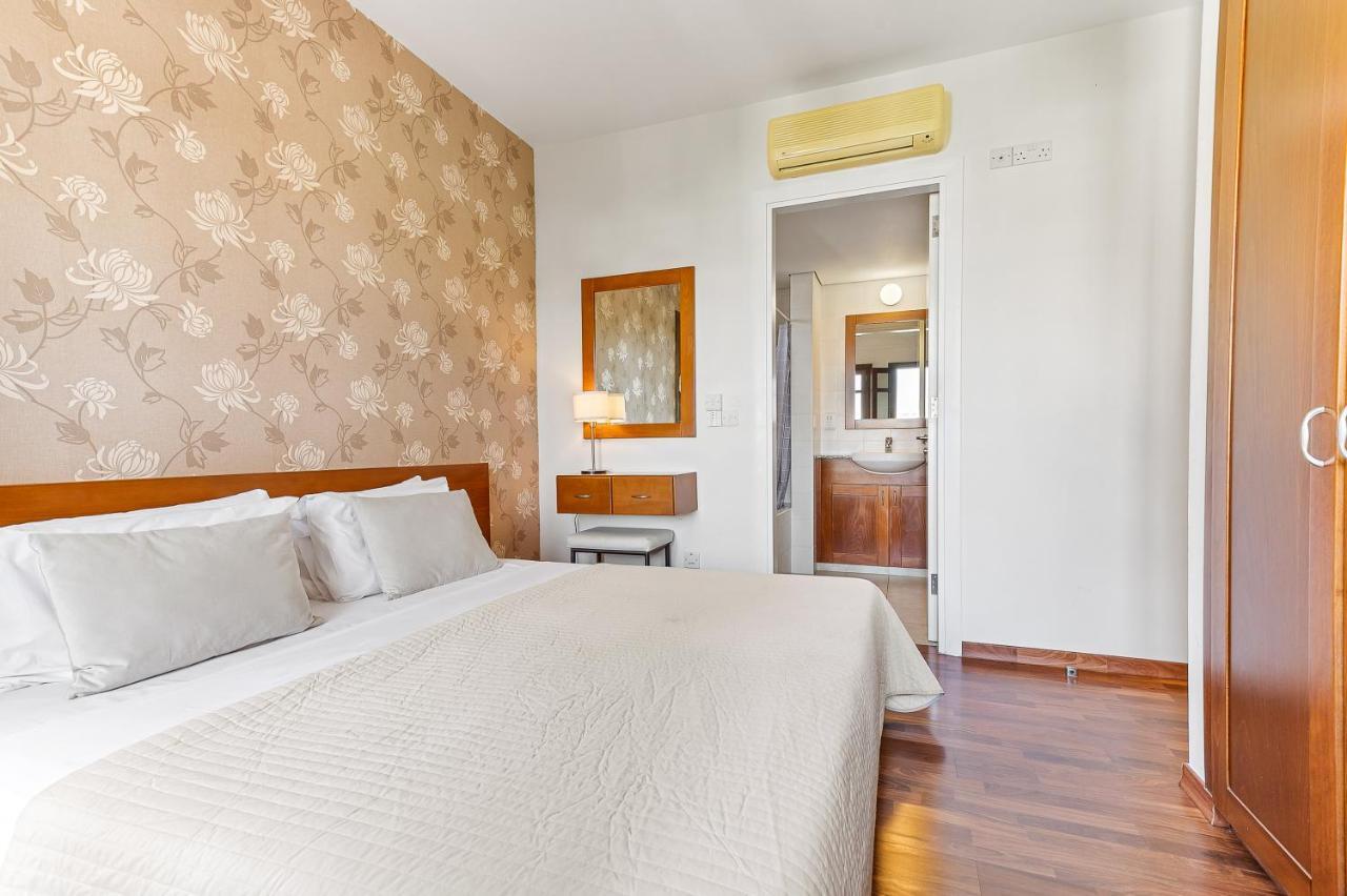 2 Bedroom Apartment Assia With Communal Pool, Aphrodite Hills Resort Kouklia Exterior foto