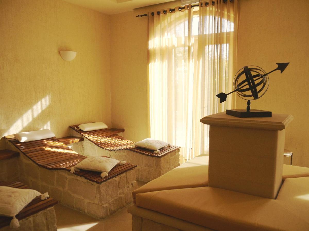 2 Bedroom Apartment Assia With Communal Pool, Aphrodite Hills Resort Kouklia Exterior foto